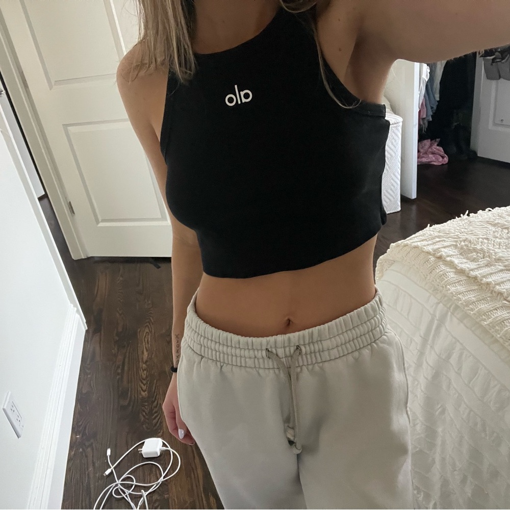Alo Black Crop Top